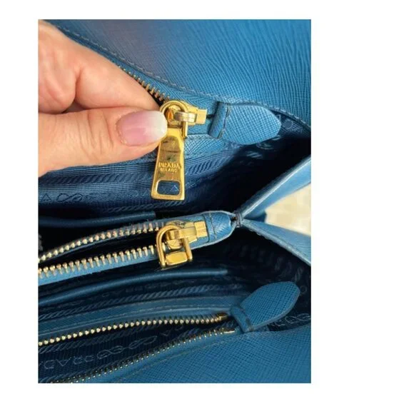 ✨💙 Authentic Prada Saffiano Leather Dome Tote in Blue 💙✨ - Picture 15 of 16